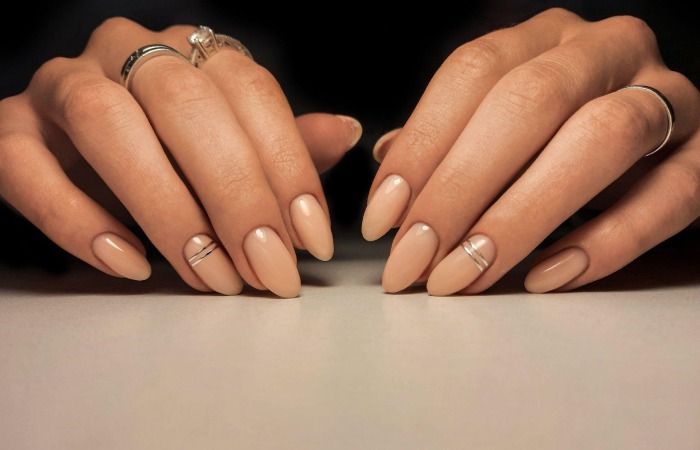 Benefits of Almond-Shaped Nails