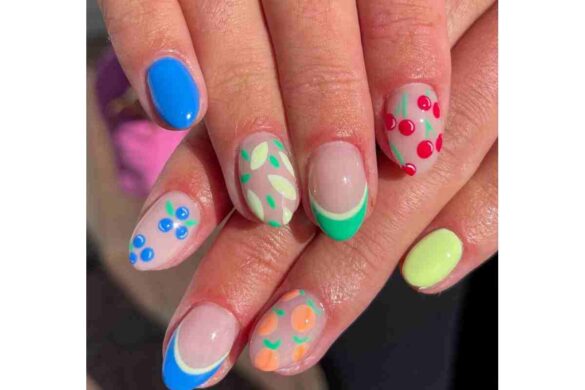 Bright Summer Nails