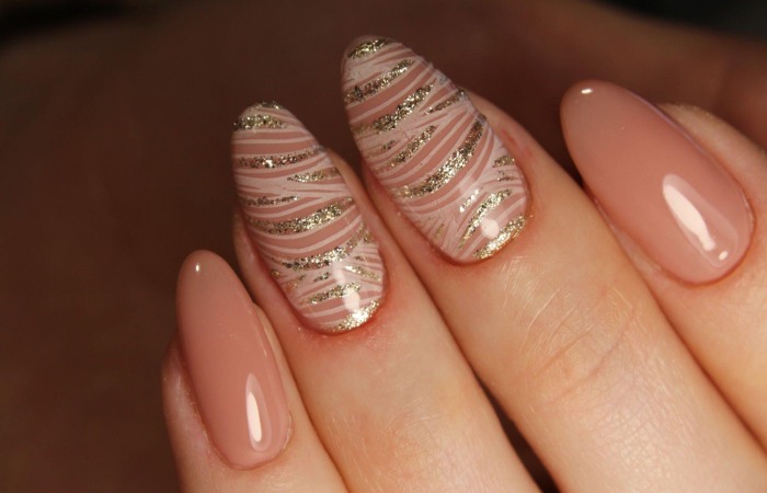 What Are Almond Shape Nails_