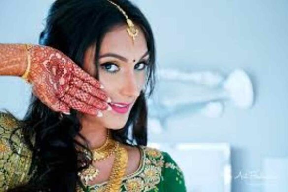 Mehndi Poses For Bride (1)